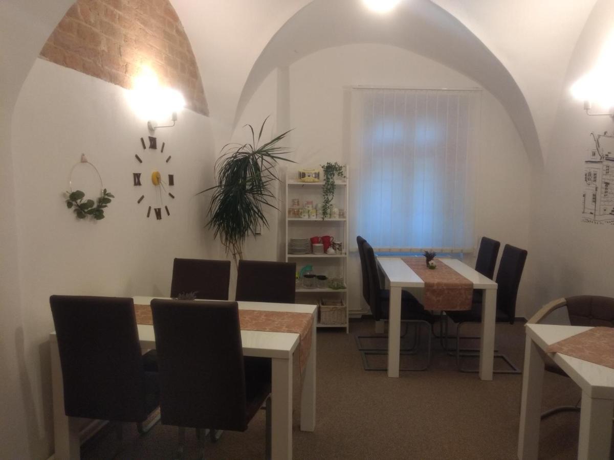 Pension Archa Znojmo Exteriör bild