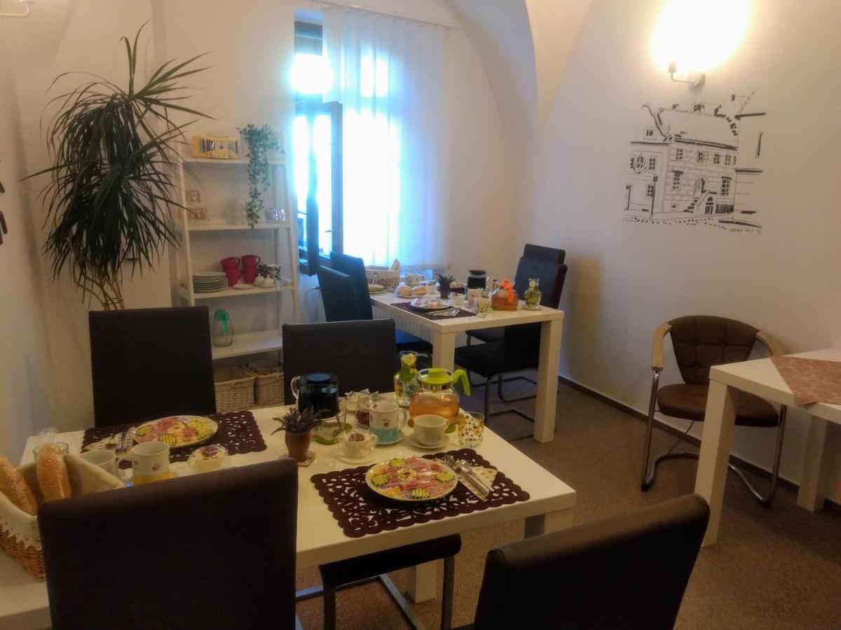Pension Archa Znojmo Exteriör bild